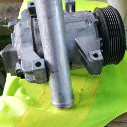 2019 Nissan Altima  A/C Compressor 4 Cylinder 