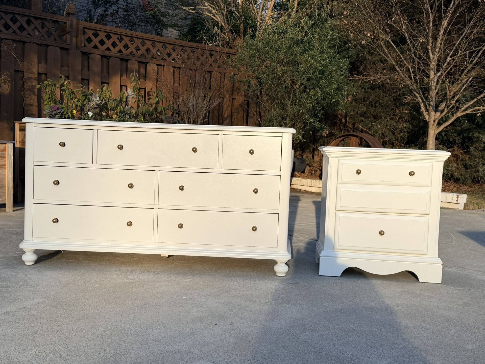 REFINISHED by Vignettes 100 % 🪵 dresser*nightstand $499 CAN DELIVER!