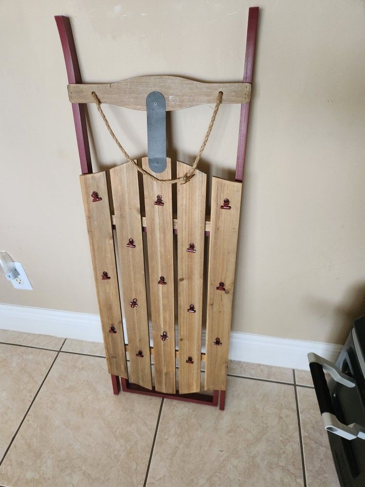 Sleigh Stand For Pictures Or Cards 