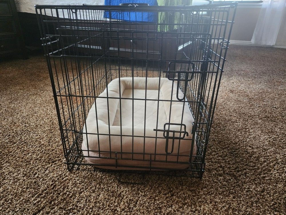 Dog Crate. 19x29 With Bed