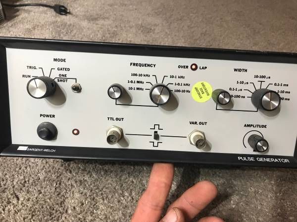 Sargent Welch pulse generator 10 MHz vintage test equipment