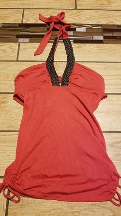 Womans haulter top