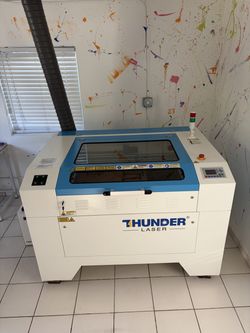 ThunderLaserUSA Nova35 Laser Engraver and Cutter