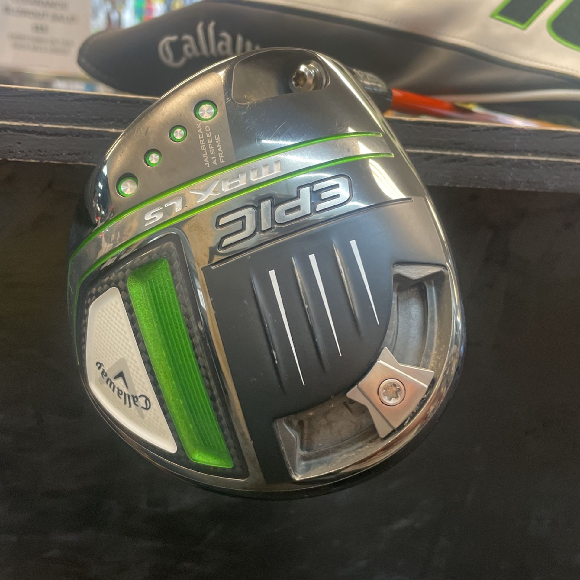 Callaway-EPIC-Max-LS-Driver-9*-Degree-Right-Hand-Stiff-Flex-Graphite-Design-Shaft-w/Headcover