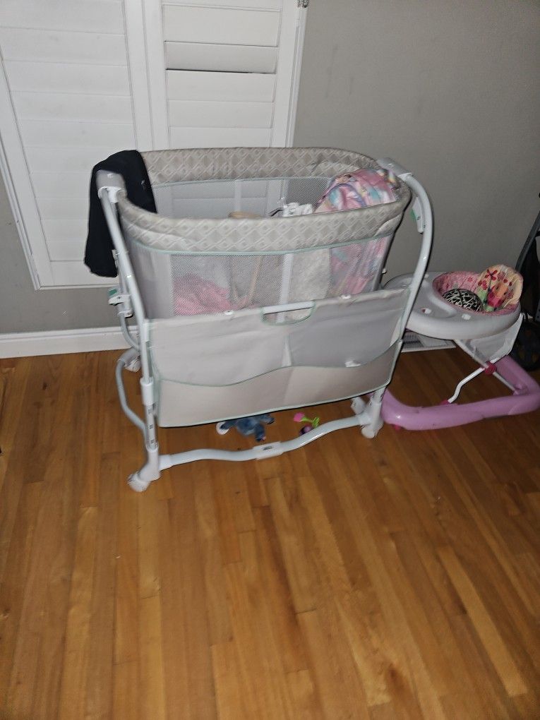 Baby Roller Crib