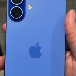 iPhone 16 Plus