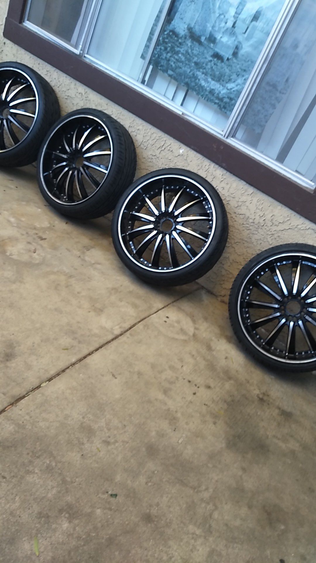 Rims for 200, 20s