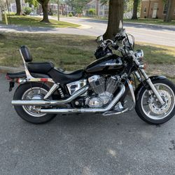 2007 Honda Shadow Spirit 1100 - 14k Miles 
