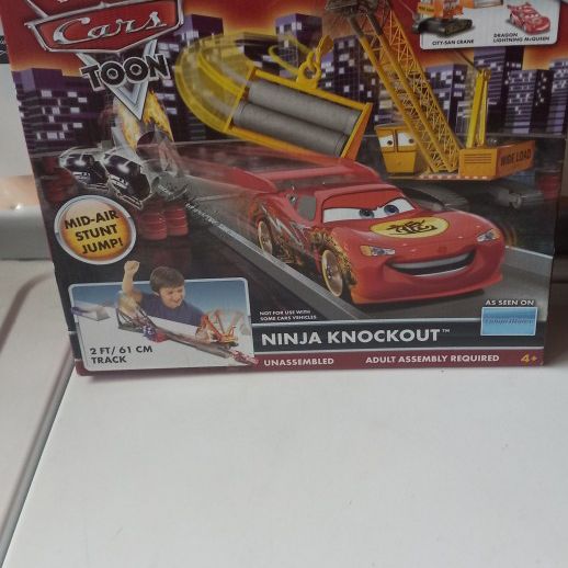  Disney Cars Toys Toon Ninja Knockout Track Set : Toys & Games