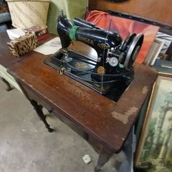 All  Original  Singer Sewing  Machine