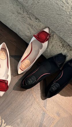 R Shoes