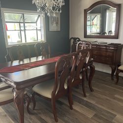 Dinning Room Set