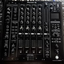Pioneer A9 mixer