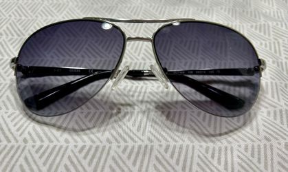 Guess Sunglasses (GU7468) Black 