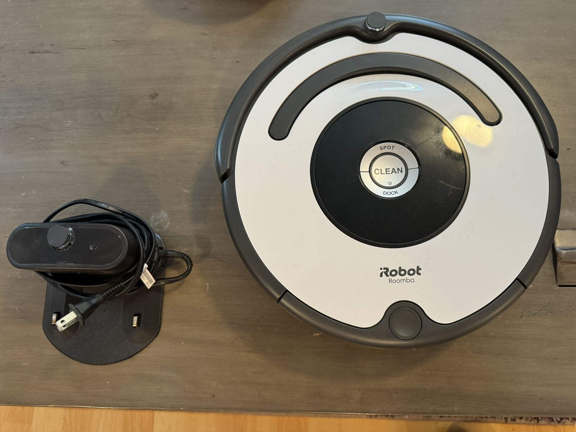 iRobot Roomba 670