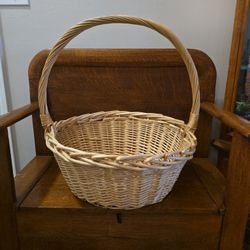 Big Straw Basket 