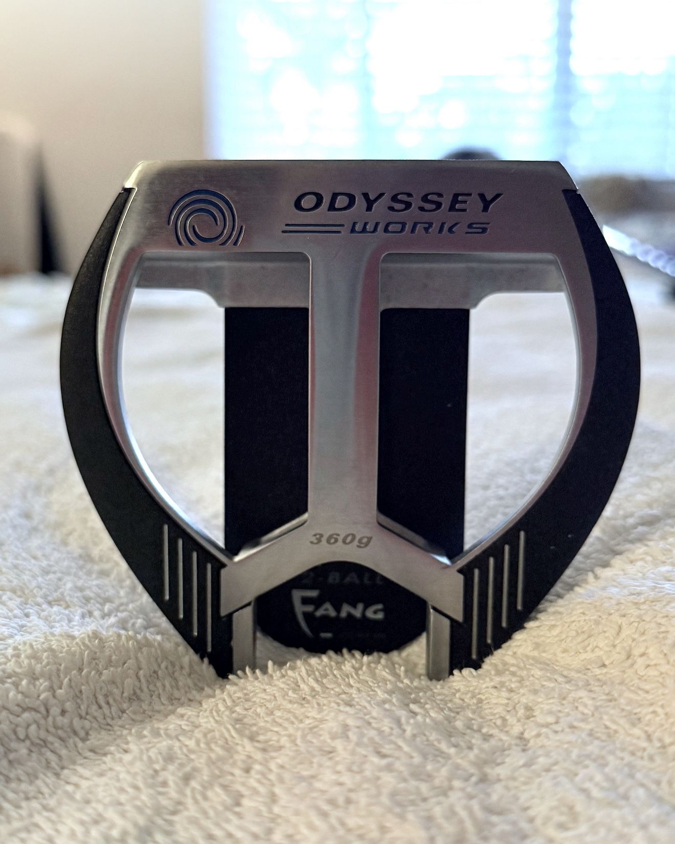 Odyssey Works 2-Ball Fang Putter