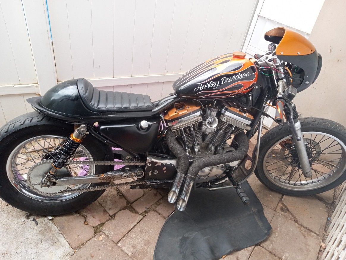 1989 Harley Davidson 883 hugger