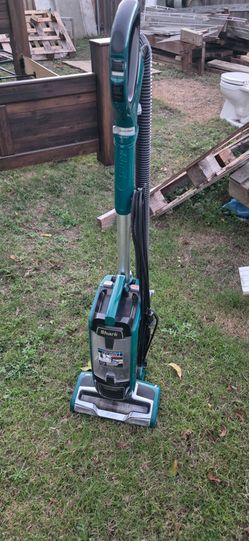 Shark Vacuum Cleaner