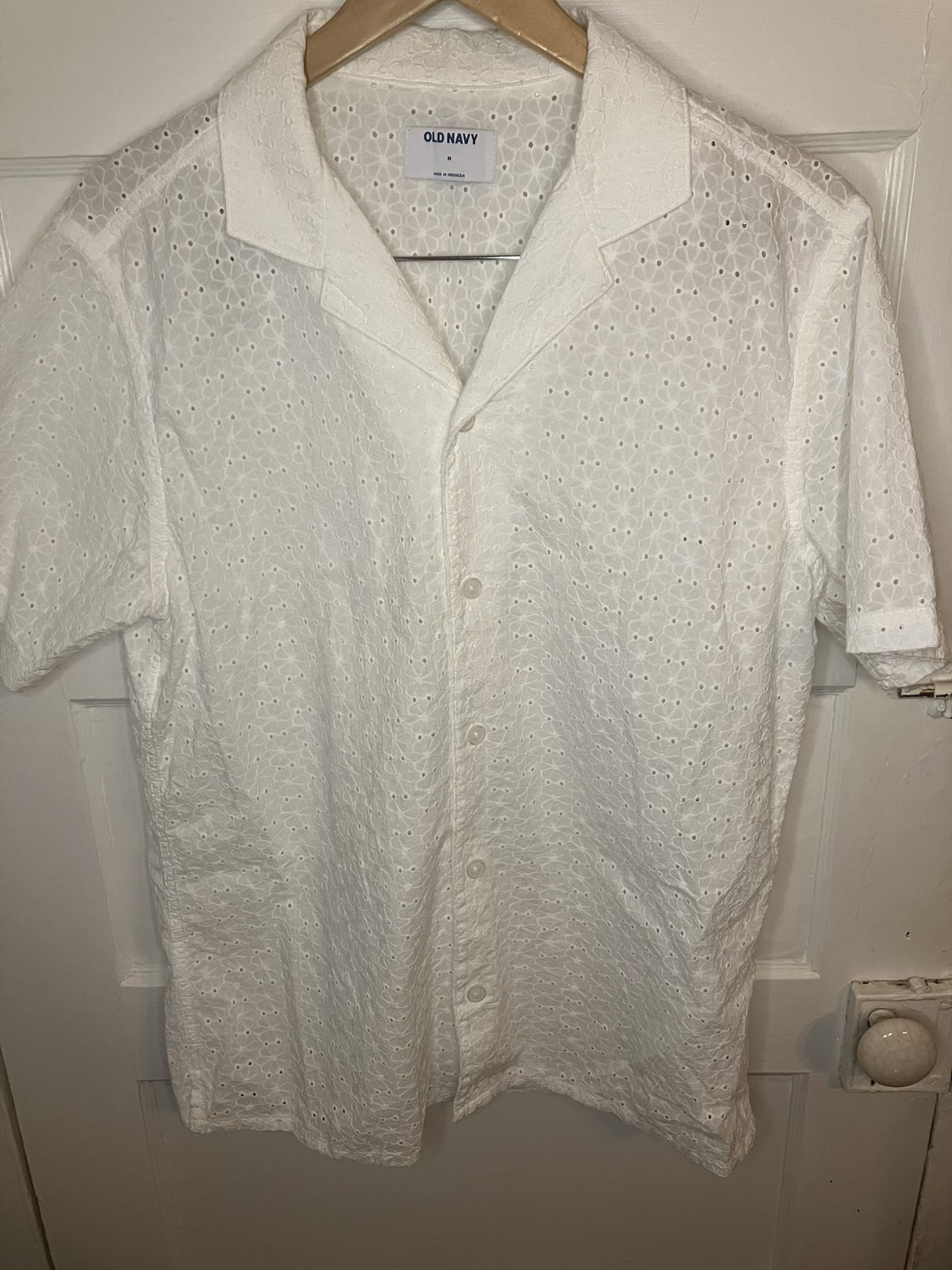 Men’s Old Navy Shirt