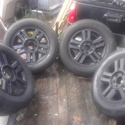 Rims For A Ford Truck 6 Lugs Which Are Some Good Condition