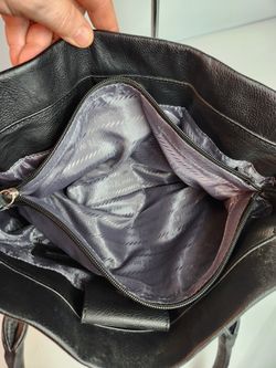 SIMPLY VERA by Vera Wang Black White Chevron Satchel Handbag crossbody purse. for Sale in South Zanesville OH OfferUp