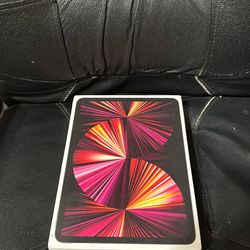 iPad Pro M1 256 Gb 11in 3rd Gen Fully Unlocked SEND OFFERS!!