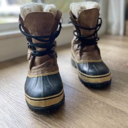 Sorel Snow Boots Size 7