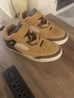 Kids Jordan Size 12.5