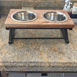 Stand Up Dog Or Cat Bowl 