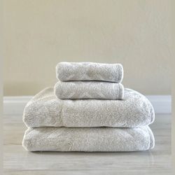Nate Berkus Bath Set