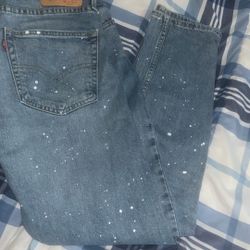 Levis