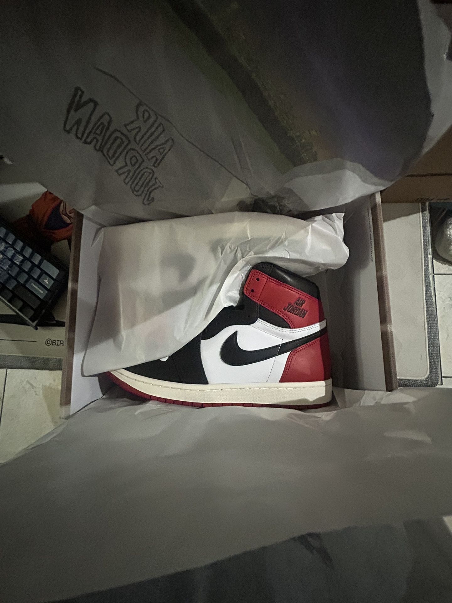 Retro Air Jordan 1 Black Toe Reimagined