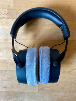 Beyerdynamic DT 700 Pro X Closed-back Studio Headphones