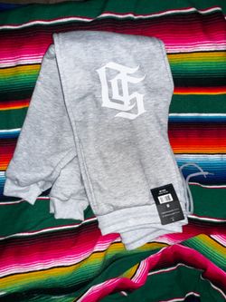 Grey sweats small