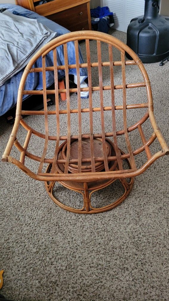 Papasan Chair