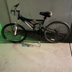 Mongoose Saga 26" mountain bike