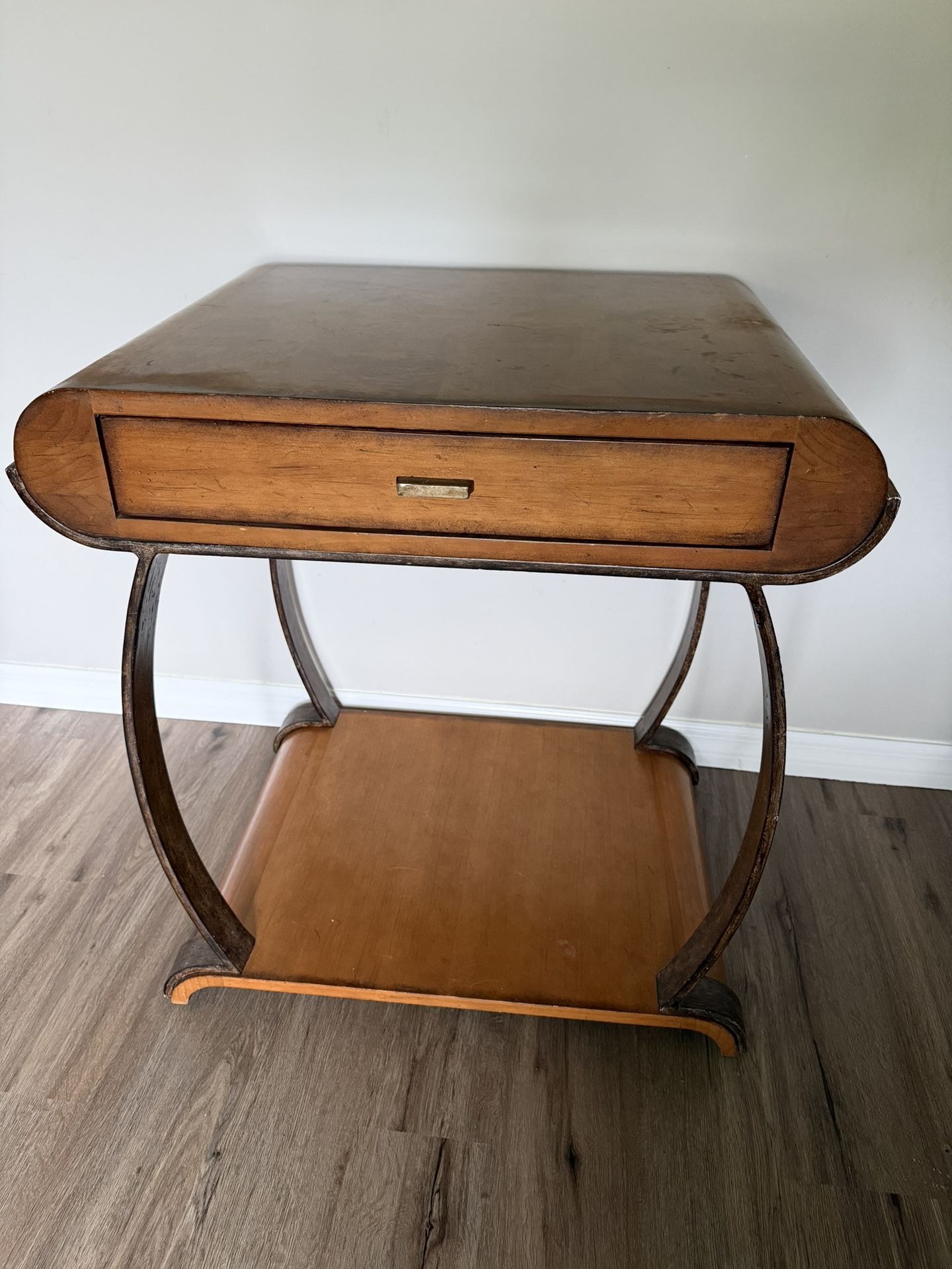WALNUT CENTURY SIDE TABLE
