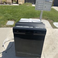 Whirlpool Dishwasher