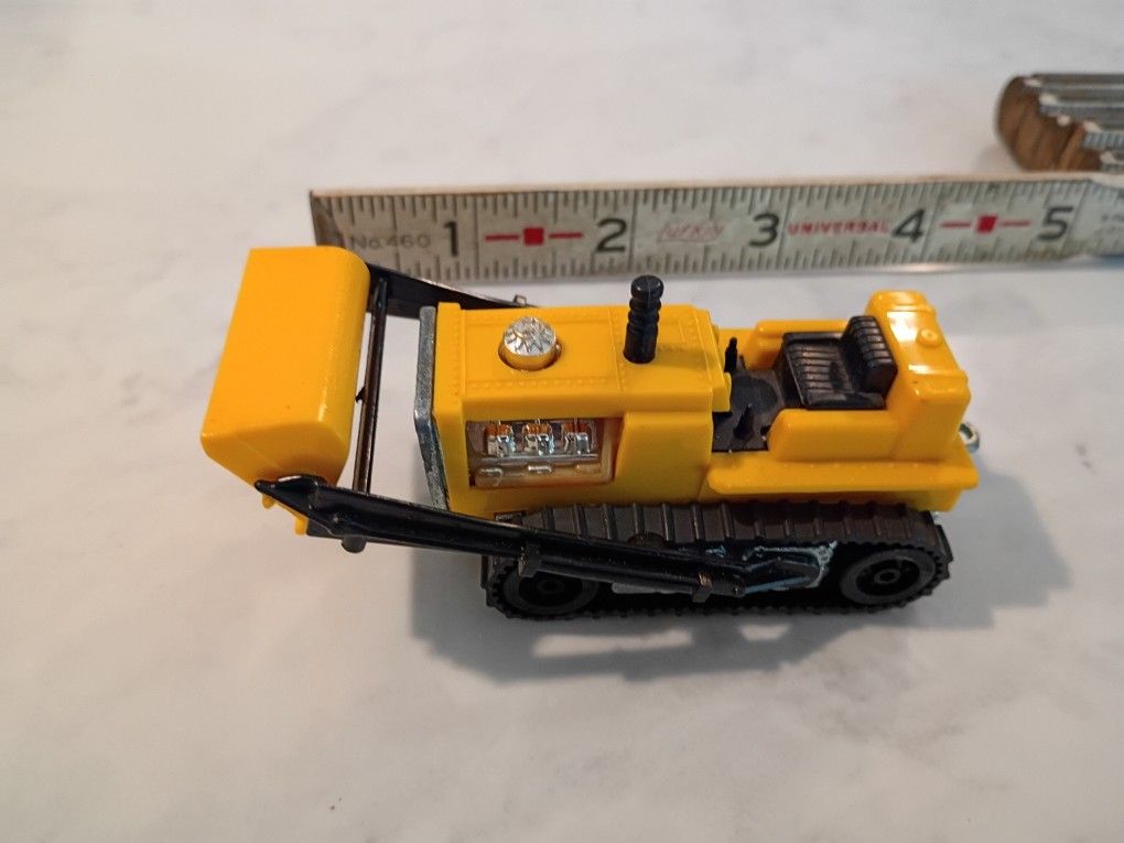 Mattel Earthshakers: 1970 Bull Dozers