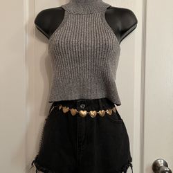 Grey Halter Ribbed Dressy Top M/L  ($5 Sale!! 💸💸 SUMMER ITEMS $5 Each )