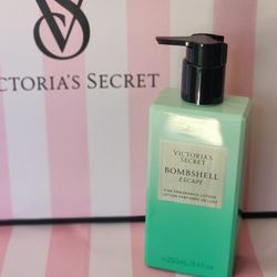 Victoria Secret Bombshell Escape