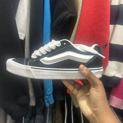 KNU SKL VANS