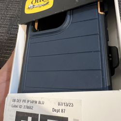 iPhone 14. Otter Box Case Brand New Rare Color