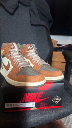 Air Jordan 1 Element GORE-TEX Legend Sand Size 11