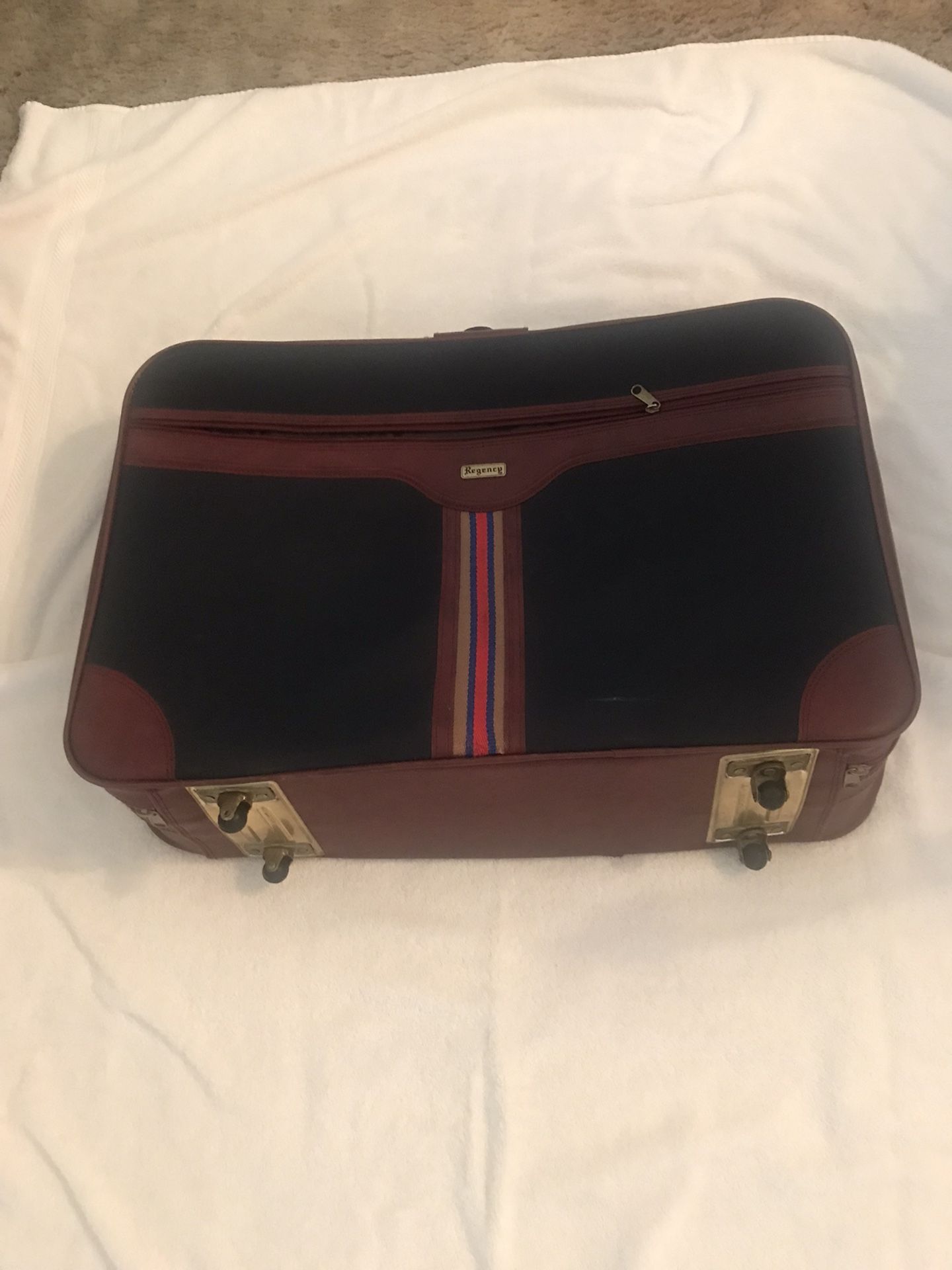 Regency Gray Vinyl Suitcase $15