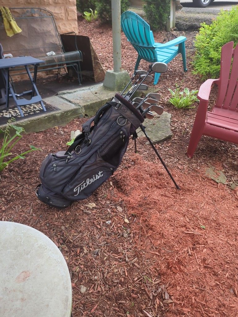 Wilson Fat Shaft Tour Cast Iron Set And Woods