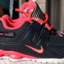 little girls nike shox hot pink & black  infant/toddler size 4C