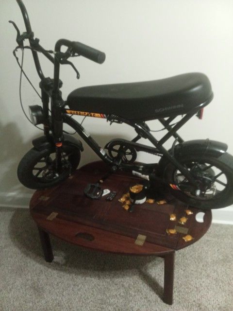 2025 Schwinn Schwinn