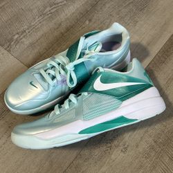 KD 4 Easter Size 12 Men Nike Basketball Kevin Durant New Without Box